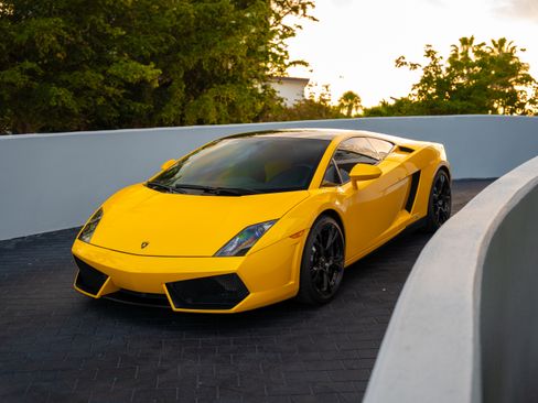 Used 2013 Lamborghini Gallardo LP 550-2 image 10