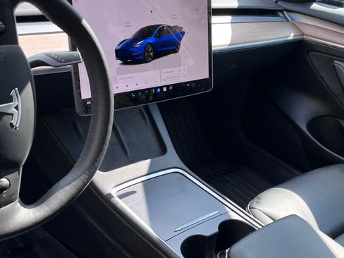 Used 2023 Tesla Model 3 Standard Range RWD image 11