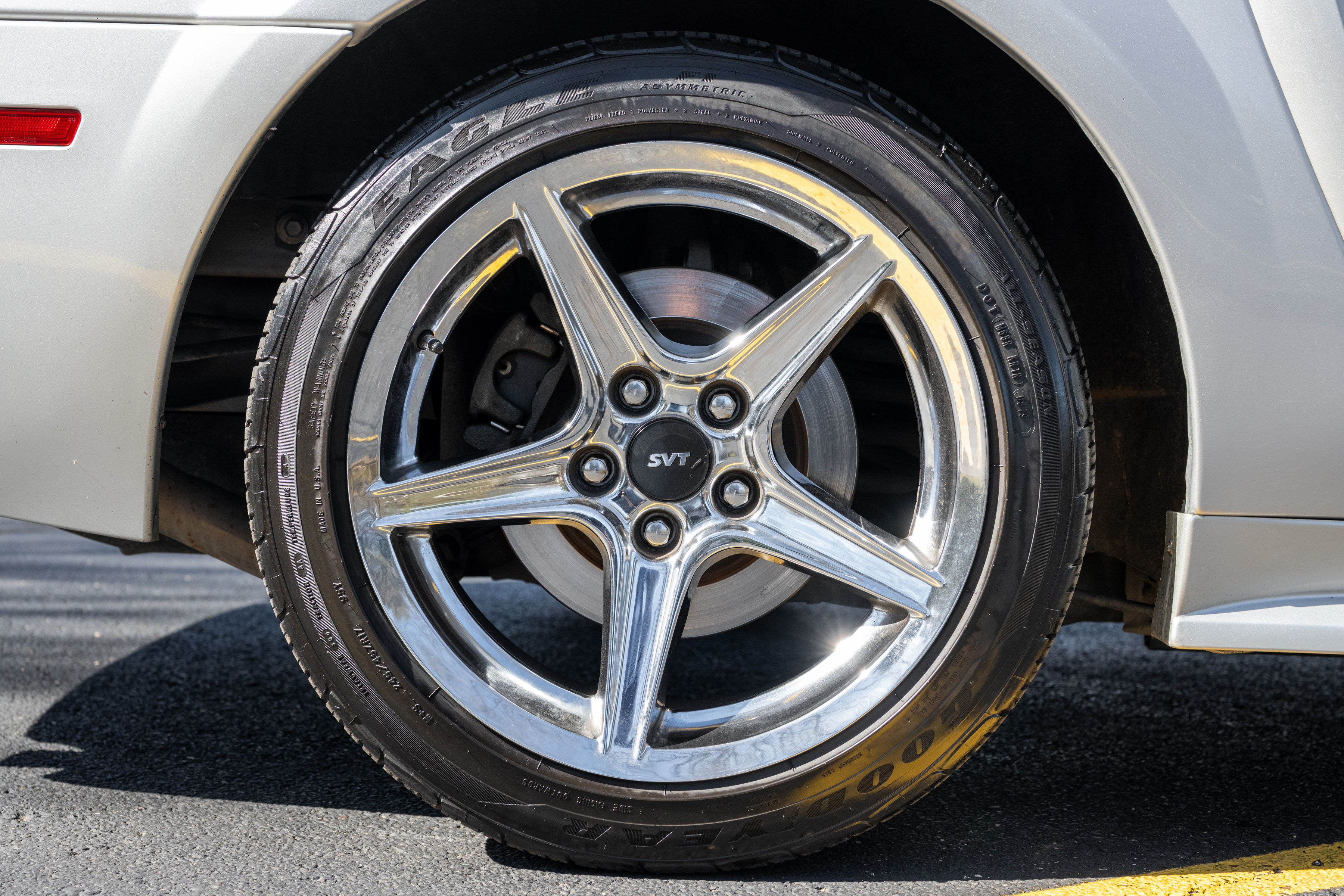 Used 2001 Ford Mustang Cobra RWD image 15