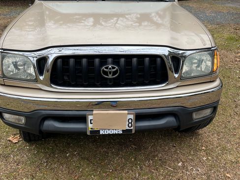 Used 2004 Toyota Tacoma 4x4 Double Cab image 2