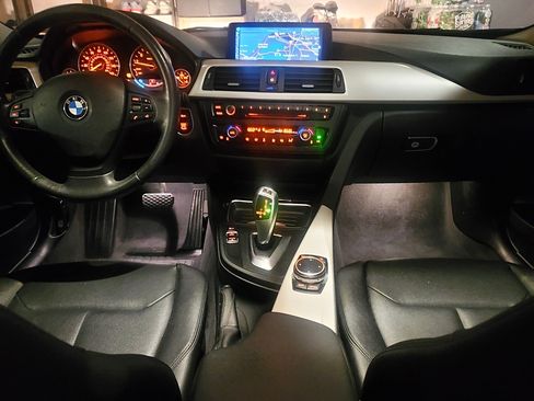 Used 2014 BMW 320i Sedan image 31