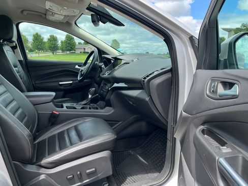 Used 2017 Ford Escape Titanium AWD/4WD image 25