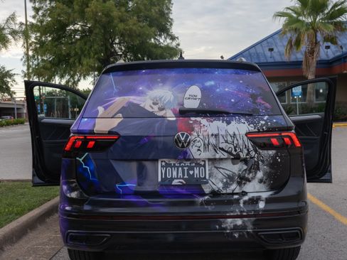 Used 2022 Volkswagen Tiguan SE R-Line image 6