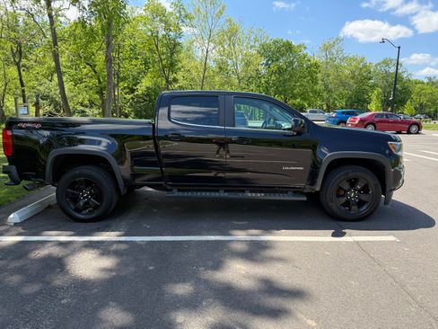 Used 2016 Chevrolet Colorado LT w/ Midnight Edition AWD/4WD image 4