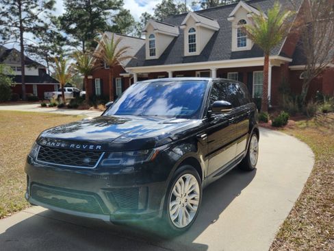 Used 2020 Land Rover Range Rover Sport SE image 6
