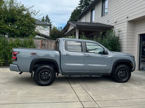 Used 2023 Nissan Frontier PRO-4X w/ Pro-4X Premium Package AWD/4WD image 4