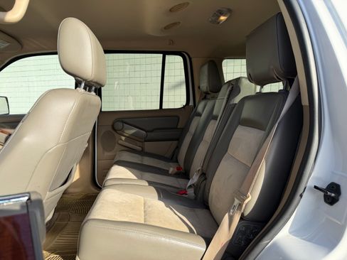 Used 2007 Ford Explorer Eddie Bauer image 16