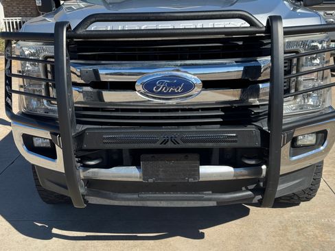 Used 2018 Ford F250 XLT w/ XLT Premium Package image 6