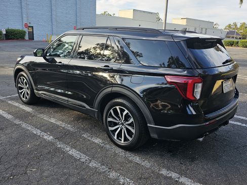 Used 2022 Ford Explorer ST-Line w/ Class IV Trailer Tow Package image 13