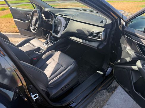 Used 2023 Subaru Outback Limited AWD/4WD image 14