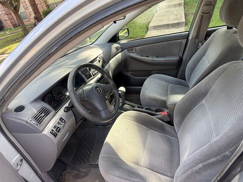 Used 2007 Toyota Corolla CE FWD image 8