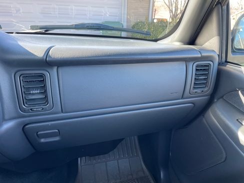 Used 2001 Chevrolet Silverado 1500 LS image 15