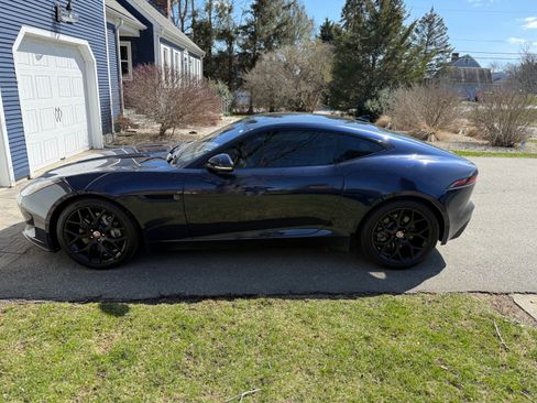 Used 2018 Jaguar F-TYPE Coupe RWD image 16