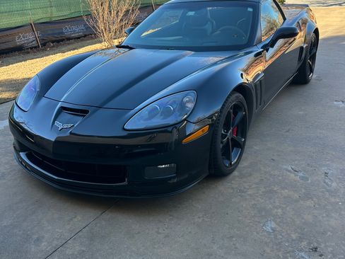 Used 2012 Chevrolet Corvette Grand Sport w/ 3LT Preferred Equipment Group image 5