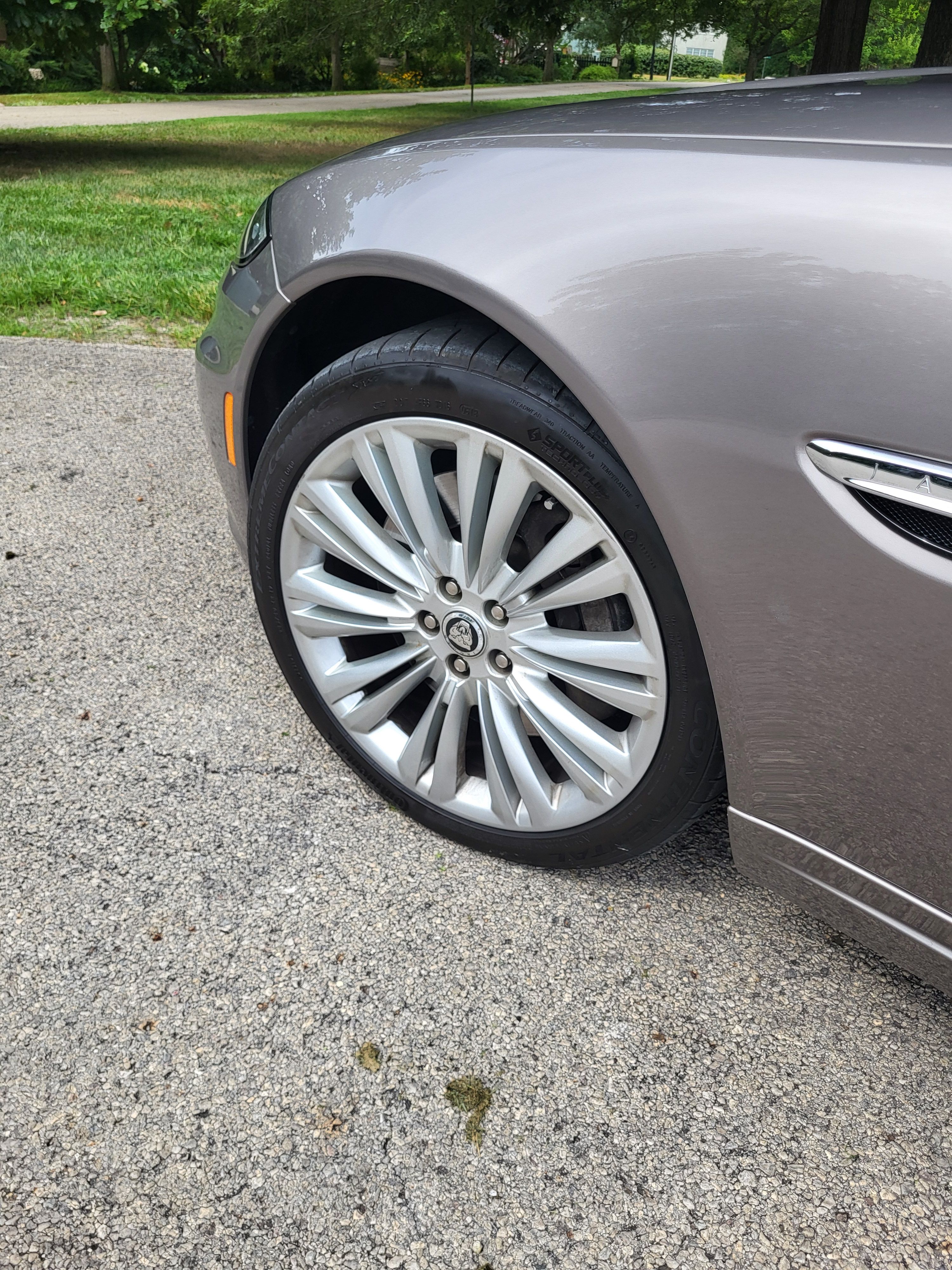 Used 2012 Jaguar XK Convertible RWD image 8
