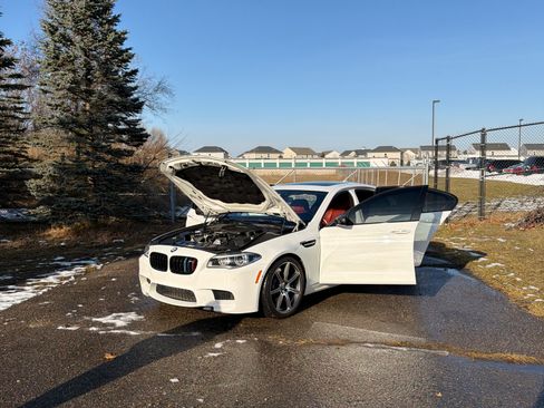 Used 2015 BMW M5 image 28