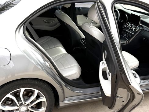 Used 2016 Mercedes-Benz C 300 Sedan image 14