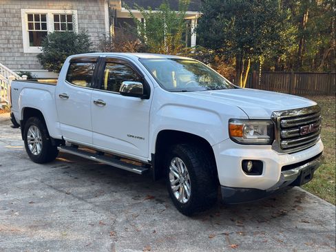 Used 2017 GMC Canyon SLT w/ Driver Alert Package image 1