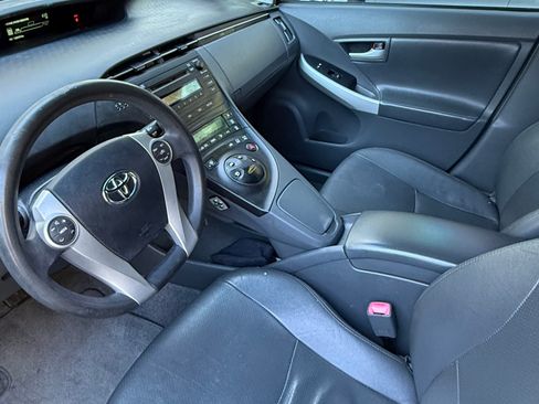 Used 2011 Toyota Prius Two image 10
