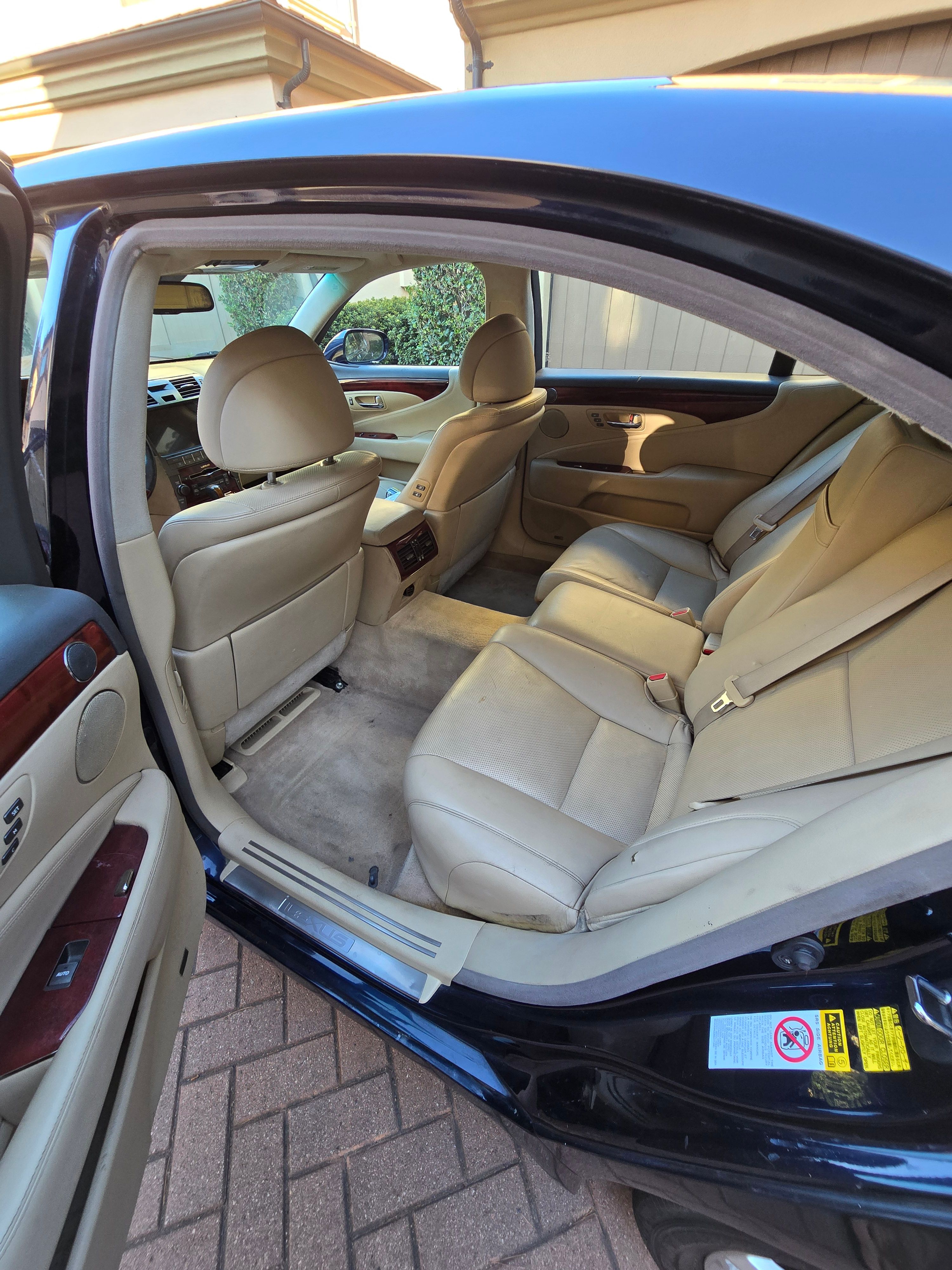Used 2007 Lexus LS 460 L RWD image 9