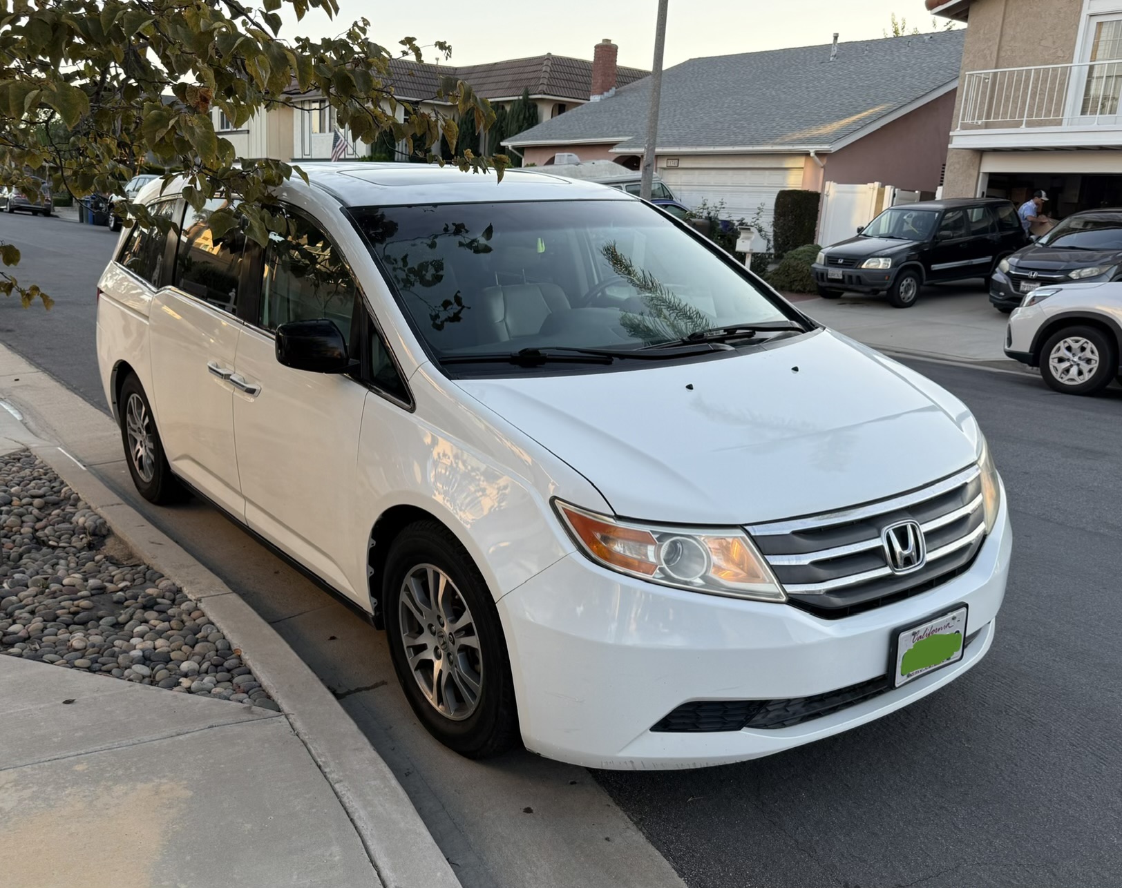 Used 2011 Honda Odyssey EX-L image 2
