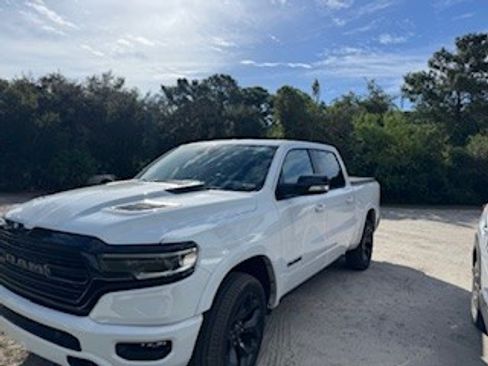 Used 2022 RAM 1500 Limited w/ Night Edition image 5