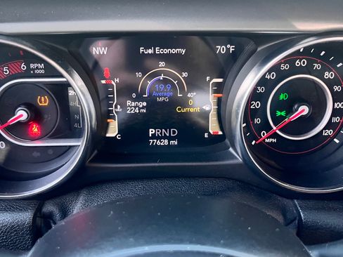 Used 2021 Jeep Wrangler Unlimited Rubicon image 17