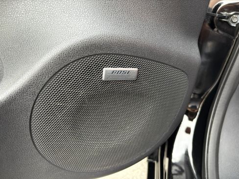 Used 2016 Nissan Leaf SL w/ Premium Package image 21