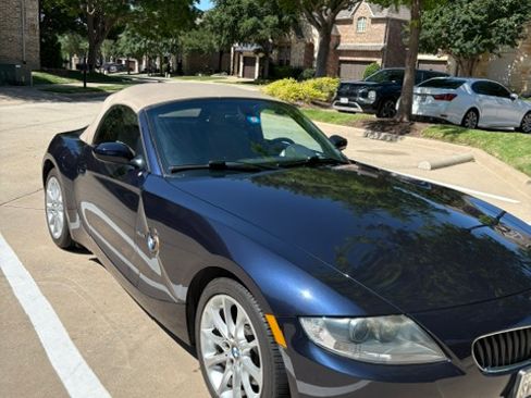 Used 2006 BMW Z4 3.0i RWD image 6