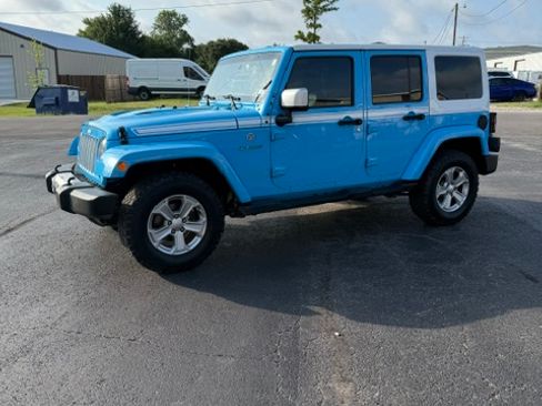 Used 2017 Jeep Wrangler Unlimited Sahara w/ Quick Order Package 24E Chief AWD/4WD image 5