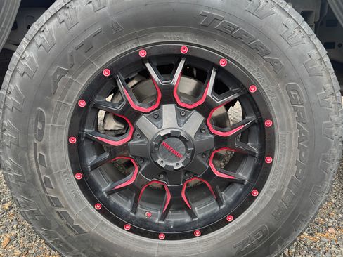 Used 2021 Ford F150 Lariat image 10