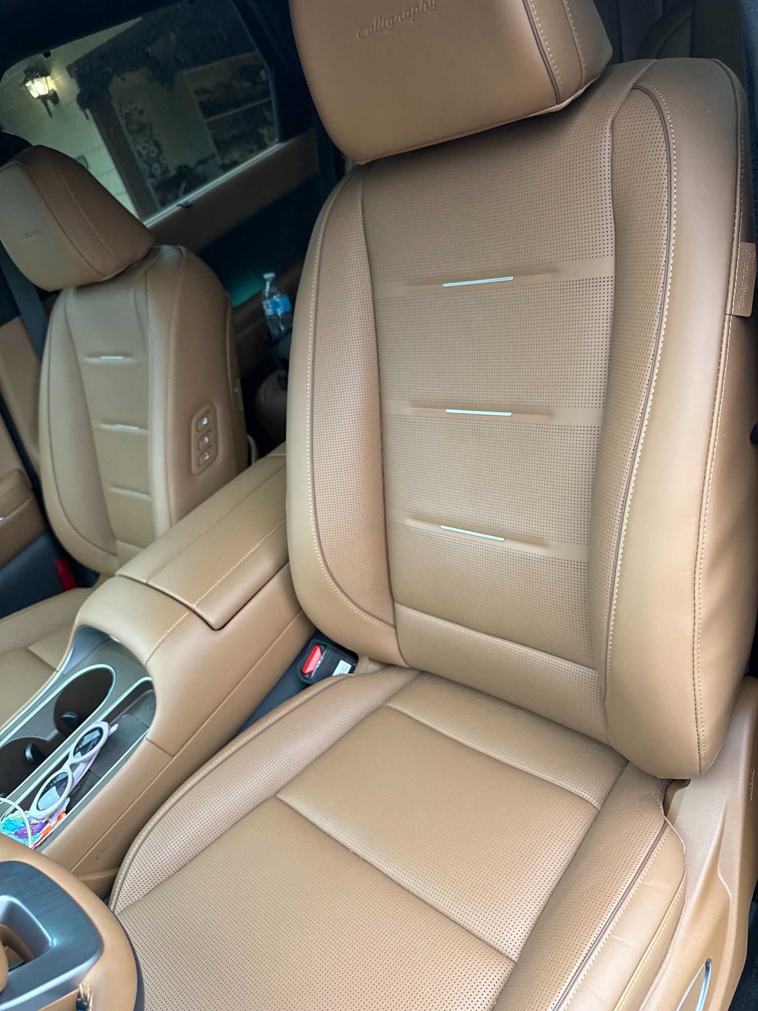 Used 2026 Hyundai Palisade Calligraphy FWD image 6