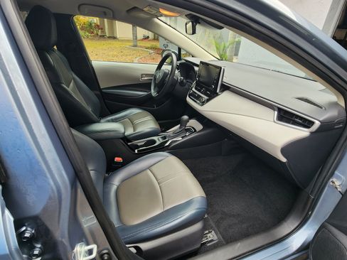 Used 2021 Toyota Corolla LE image 13