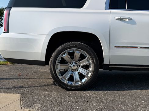 Used 2019 GMC Yukon XL Denali w/ Denali Ultimate Package AWD/4WD image 22