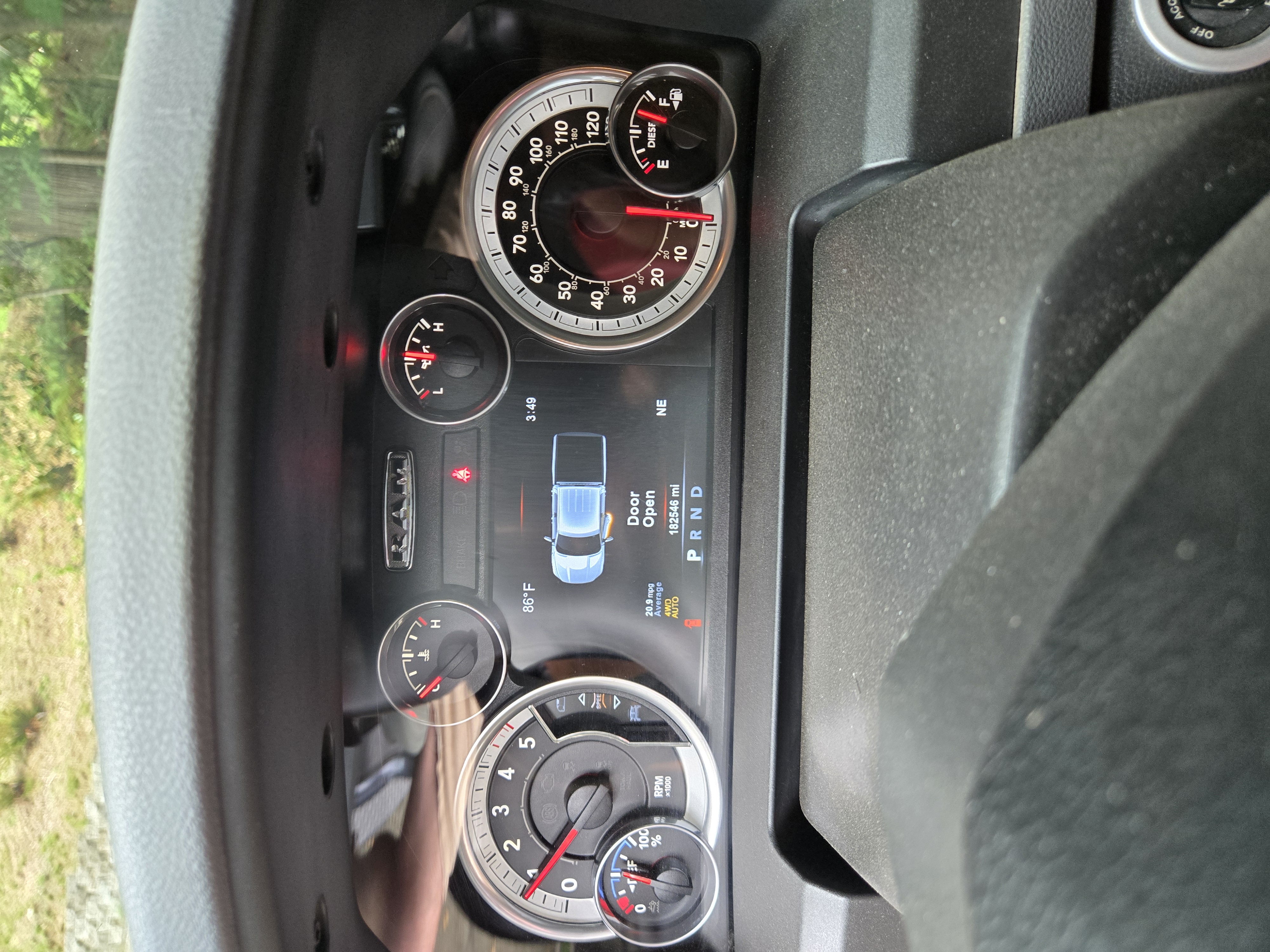 Used 2015 RAM 1500 Big Horn AWD/4WD image 9