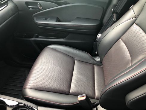 Used 2019 Honda Ridgeline Black Edition image 13