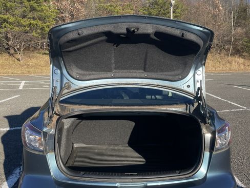 Used 2010 MAZDA MAZDA3 s Grand Touring image 18