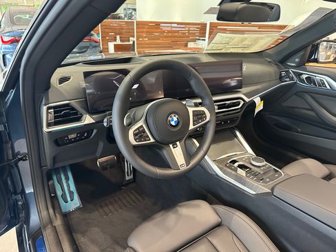Used 2024 BMW 440i xDrive Convertible w/ Premium Package AWD/4WD image 4