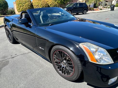Used 2006 Cadillac XLR image 1