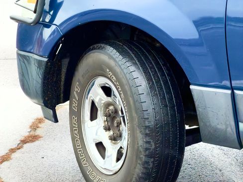 Used 2011 Ford Expedition XL image 21