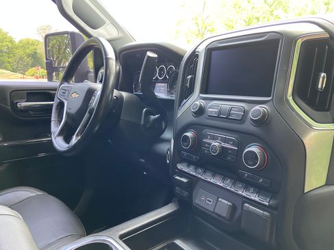 Used 2020 Chevrolet Silverado 2500 LT w/ All Star Edition AWD/4WD image 16