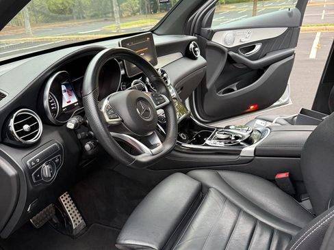 Used 2018 Mercedes-Benz GLC 43 AMG 4MATIC image 15