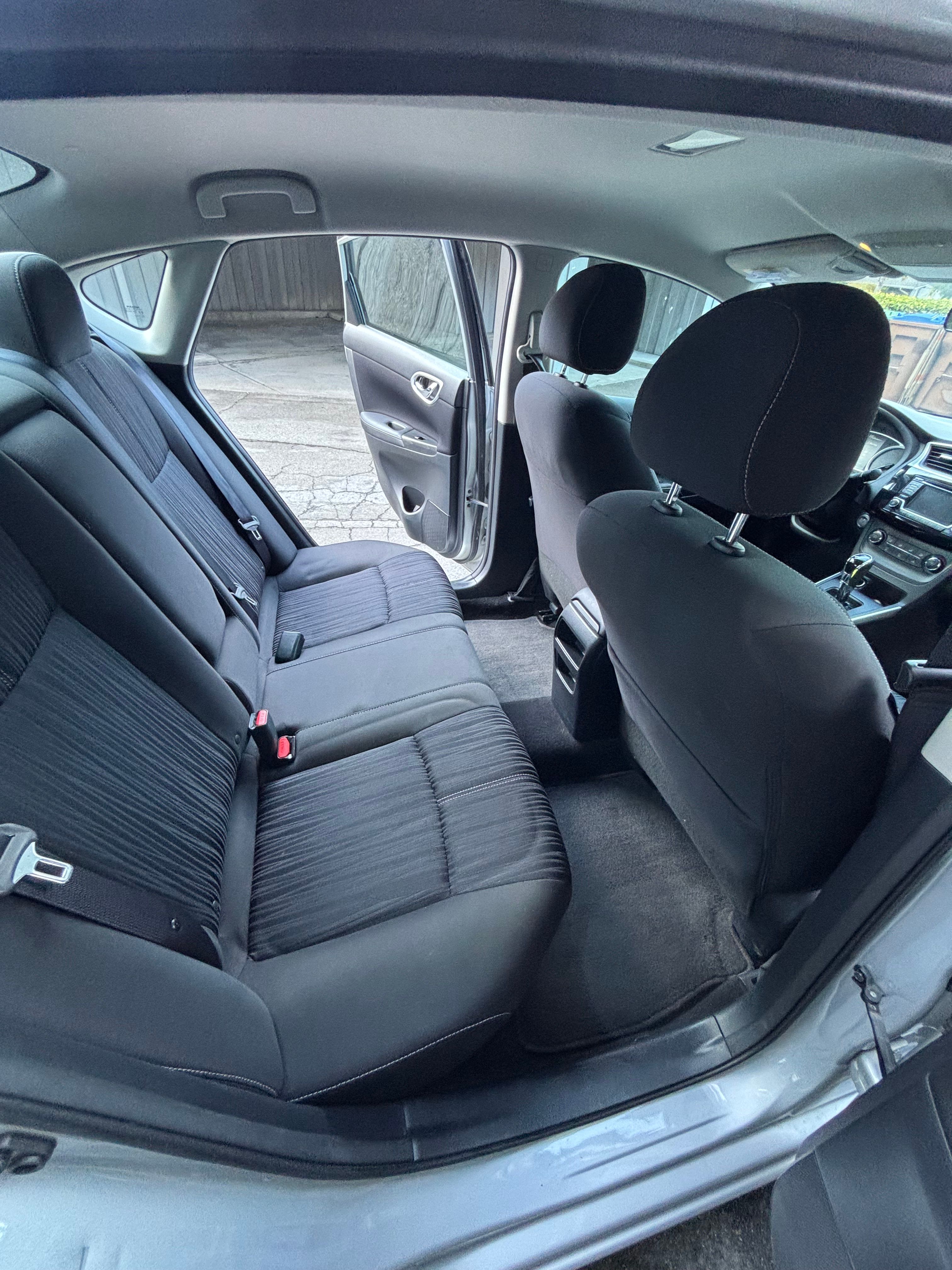 Used 2017 Nissan Sentra SV FWD image 17