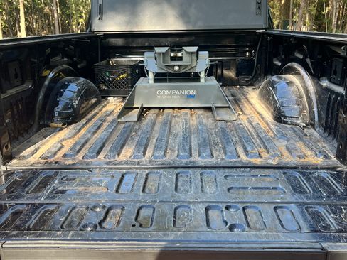 Used 2021 Ford F250 4x4 Crew Cab Super Duty image 6