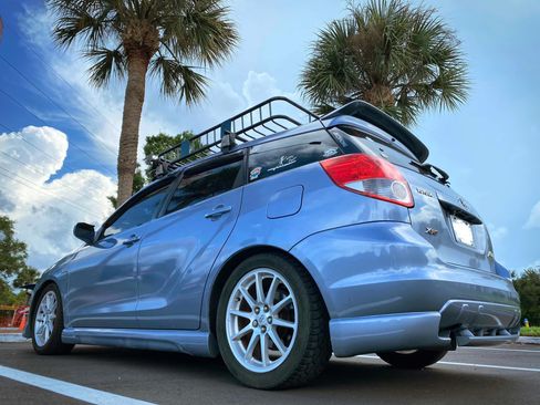 Used 2004 Toyota Matrix XRS image 11