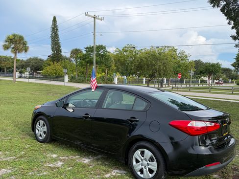 Used 2016 Kia Forte LX FWD image 10