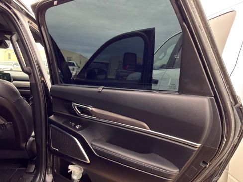 Used 2024 Kia Telluride SX Prestige X-Pro image 23