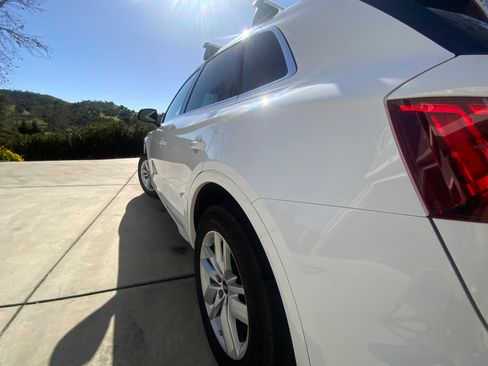 Used 2022 Audi Q5 2.0T Premium w/ Convenience Package image 5