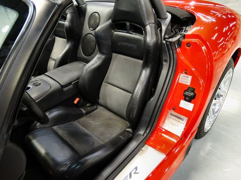 Used 2003 Dodge Viper SRT-10 image 18