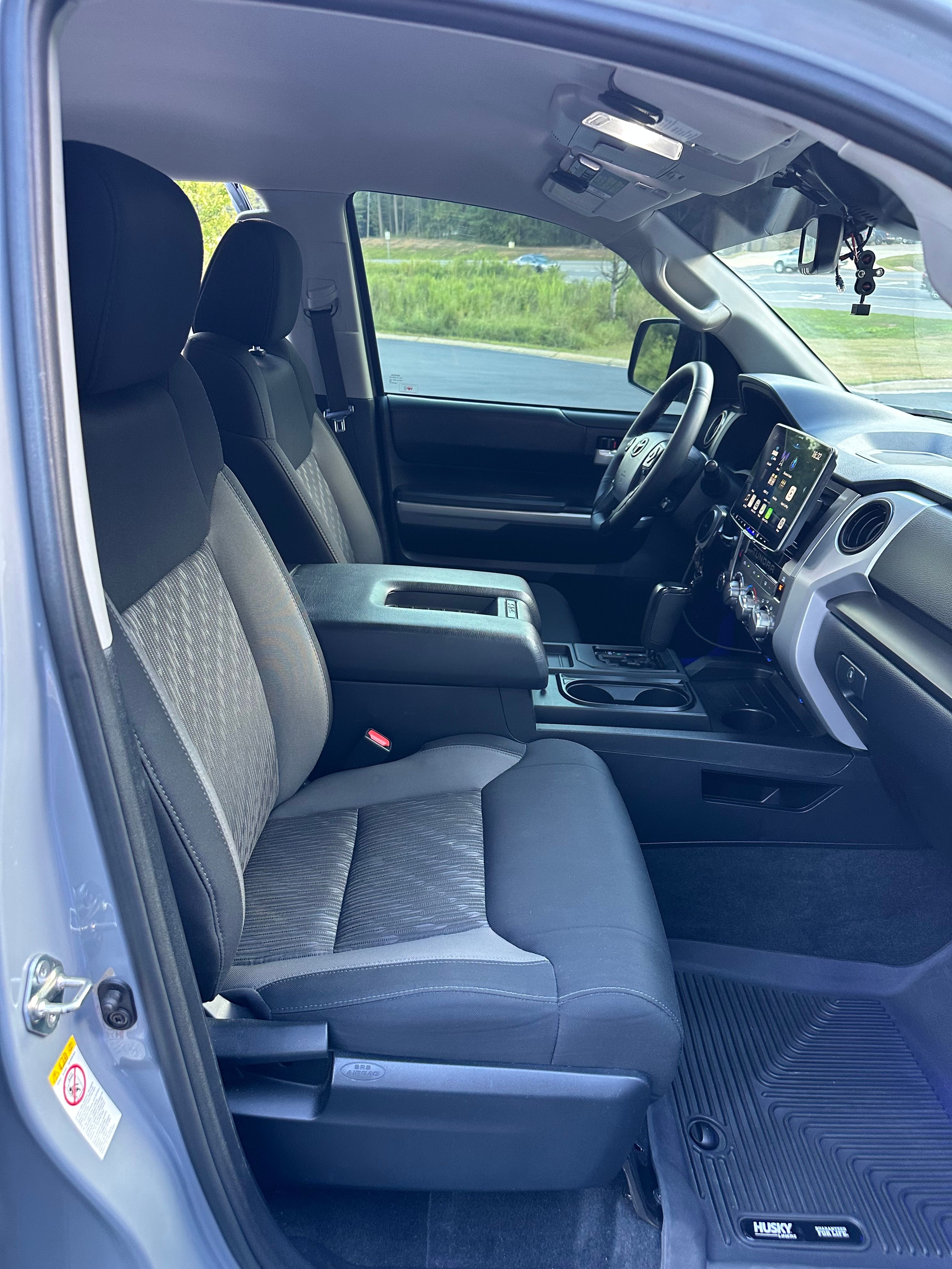 Used 2019 Toyota Tundra SR5 w/ SR5 Upgrade Package AWD/4WD image 15
